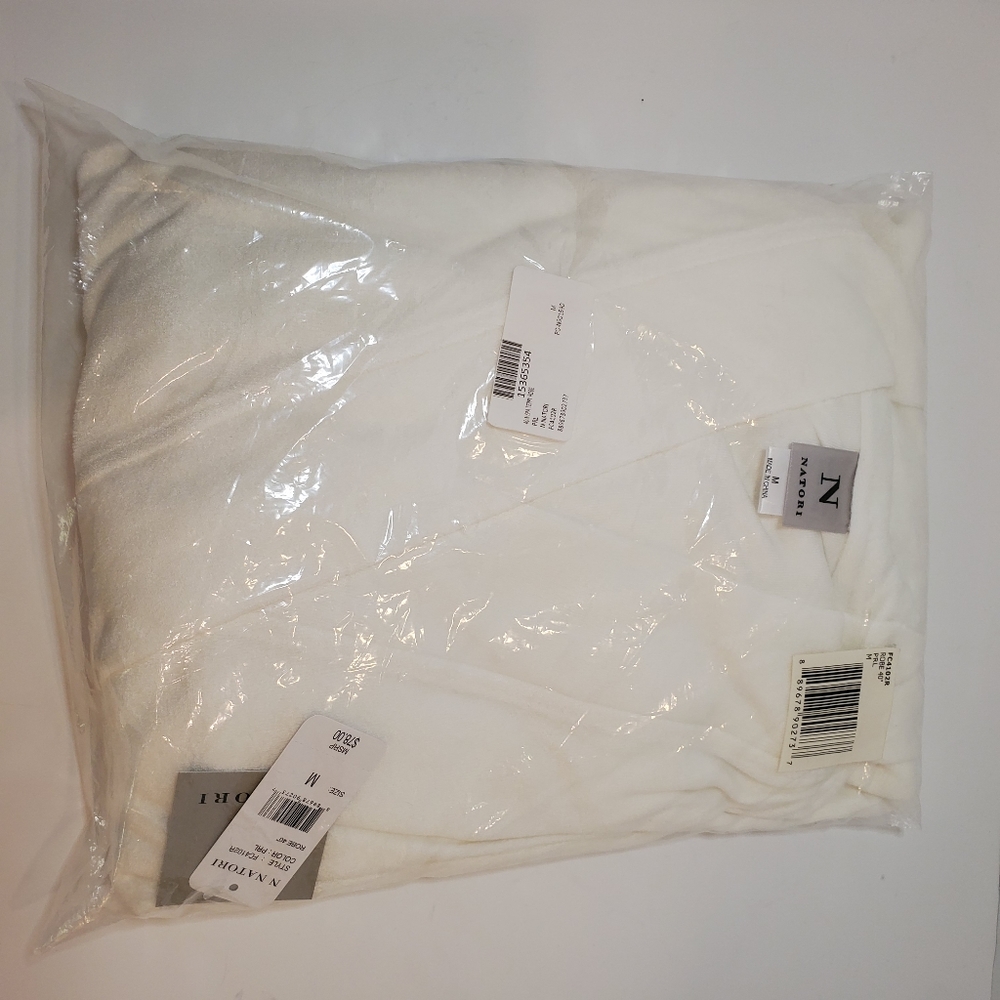 NWT White Terry Robe - Picture 7 of 8